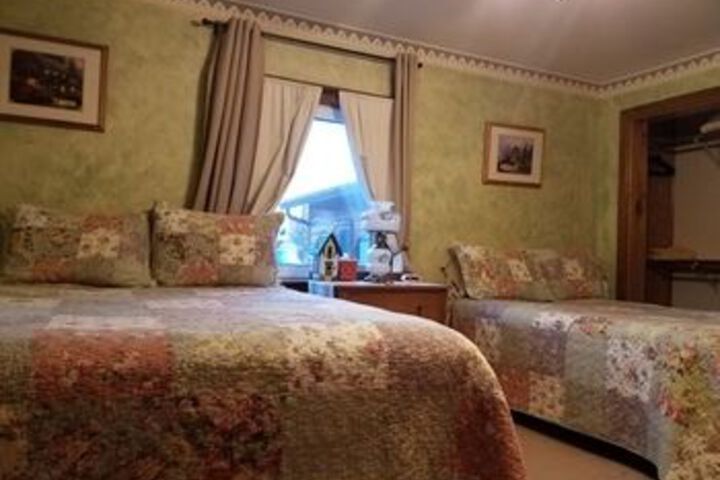 Room 34 of 66