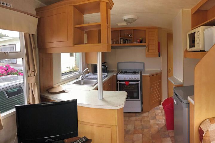 Room 2 of 68