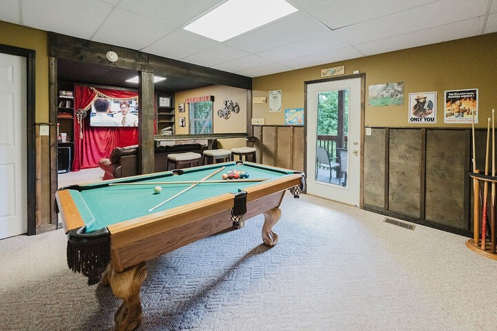 Room 12 of 25