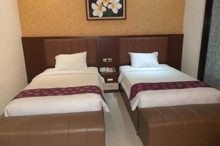 Room 25 of 108