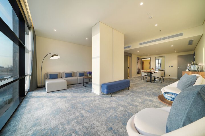 Room 43 of 64