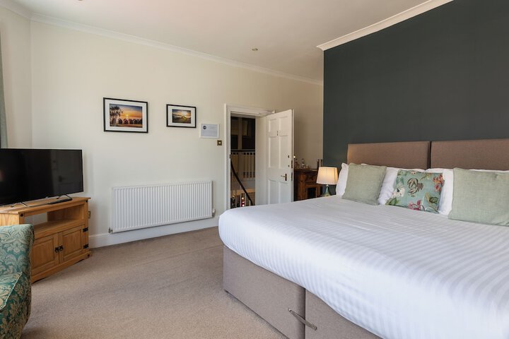 Room 10 of 41