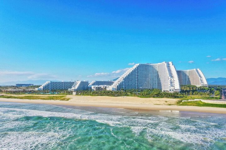 Beach 33 of 37