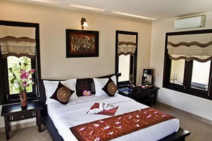 Room 9 of 40