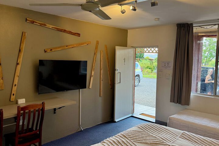 Room 19 of 44
