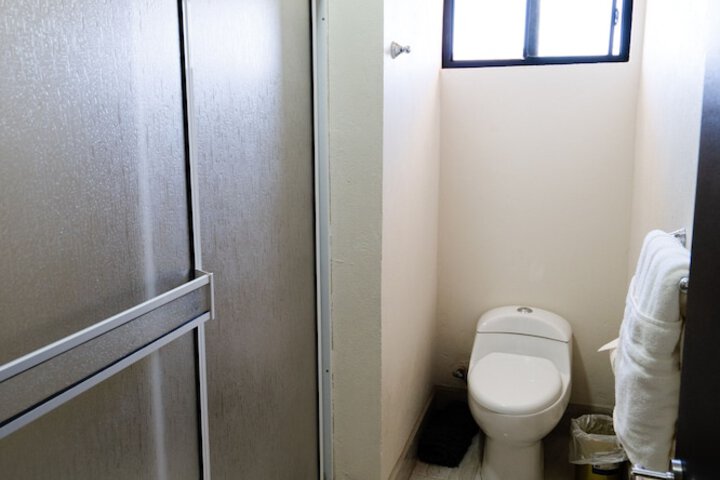 Room 110 of 211