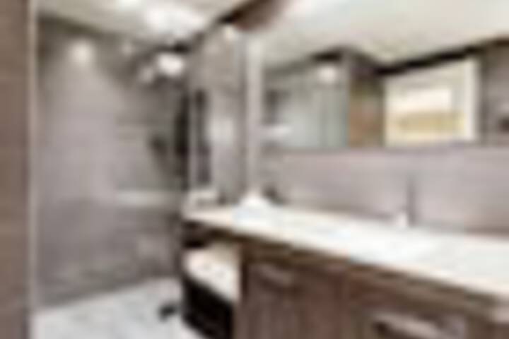 Room 32 of 156