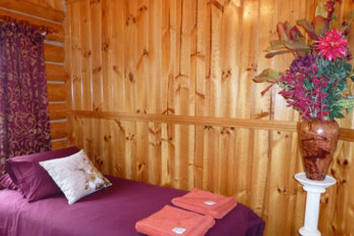 Room 2 of 8