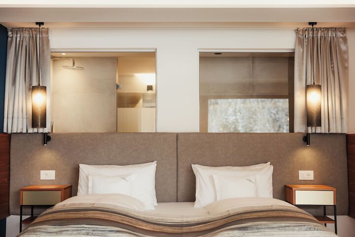 Room 14 of 49