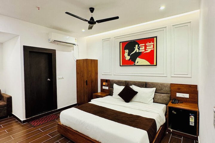 Room 35 of 51