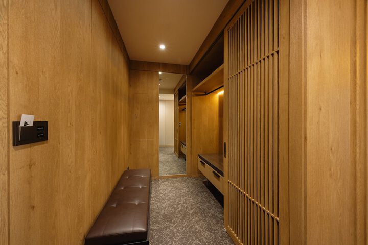 Room 12 of 50