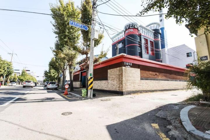 Jinju Rock Self check-in Motel
