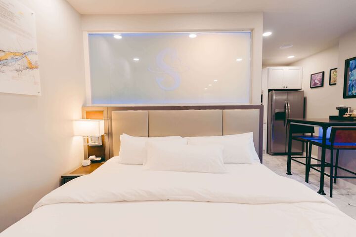 Room 105 of 140