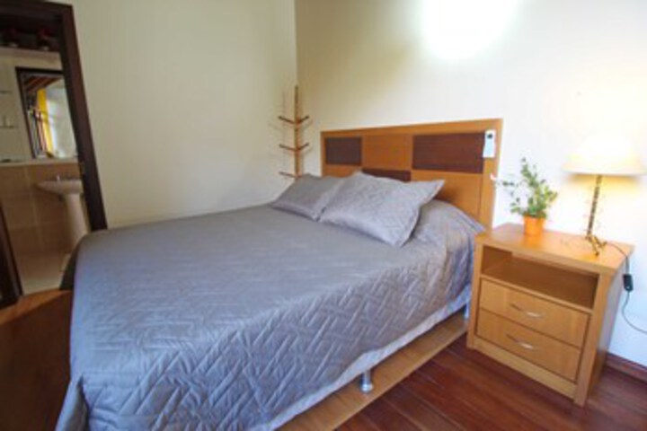 Room 11 of 14
