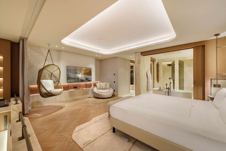 Room 11 of 108