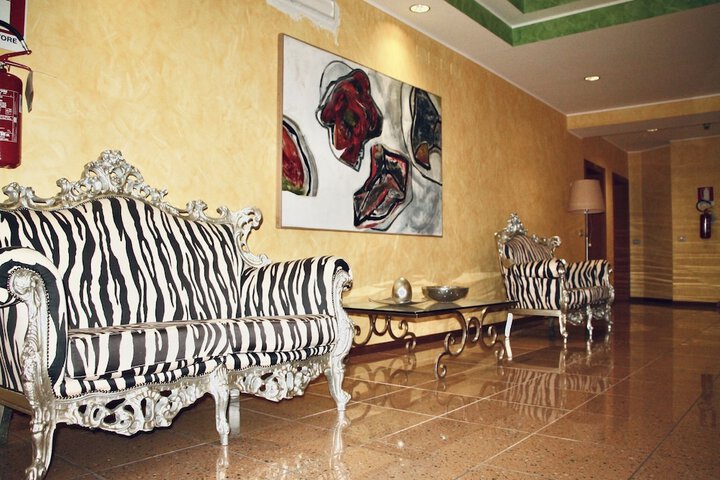 Hotel Interior 7 of 53