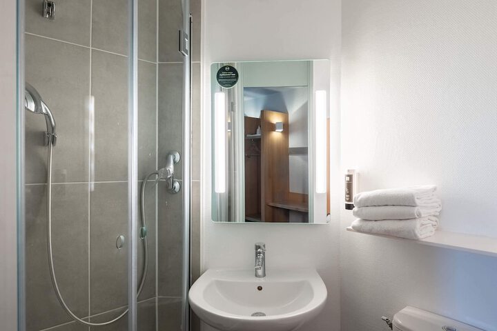 Clean Restrooms