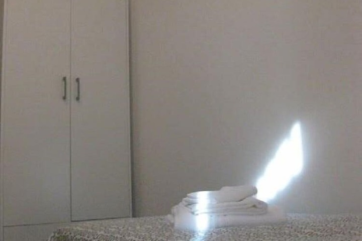 Room 15 of 38