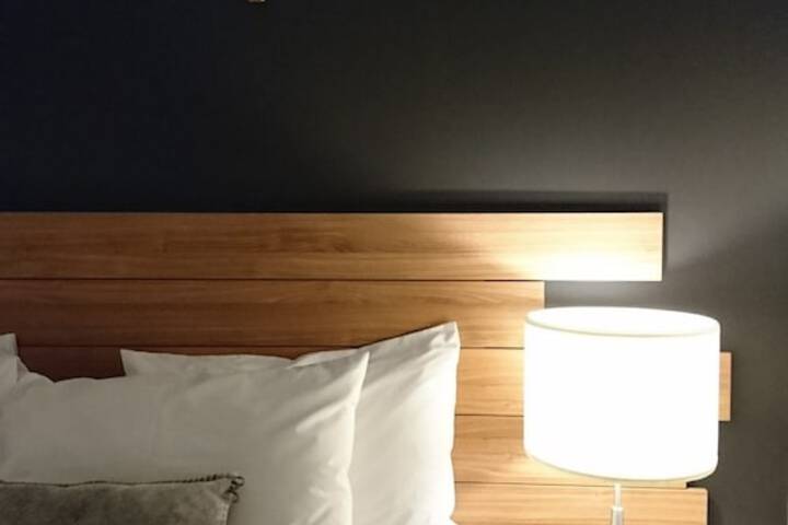 Room 9 of 81