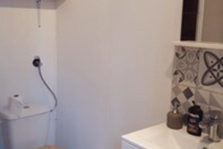 Room 8 of 13