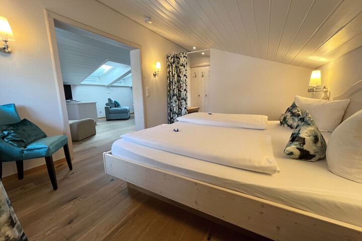 Room 40 of 66