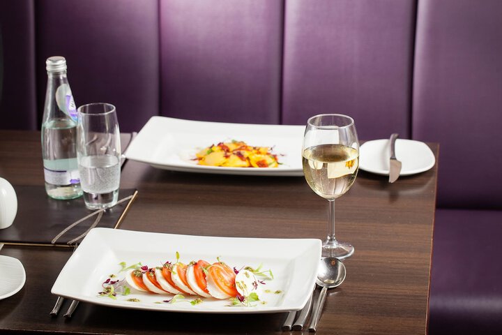 Dining 105 of 161