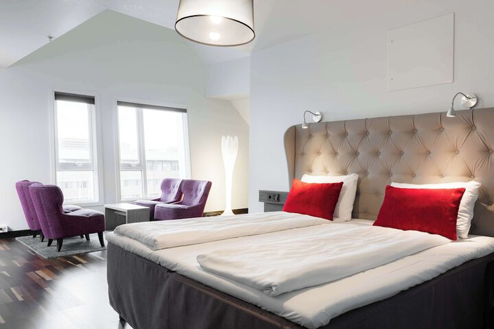 Room 32 of 55