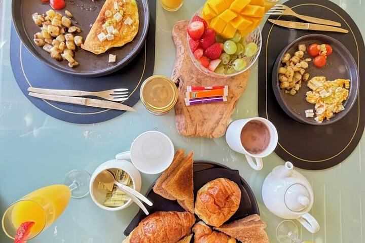 Breakfast/Coffee Service 143 of 164