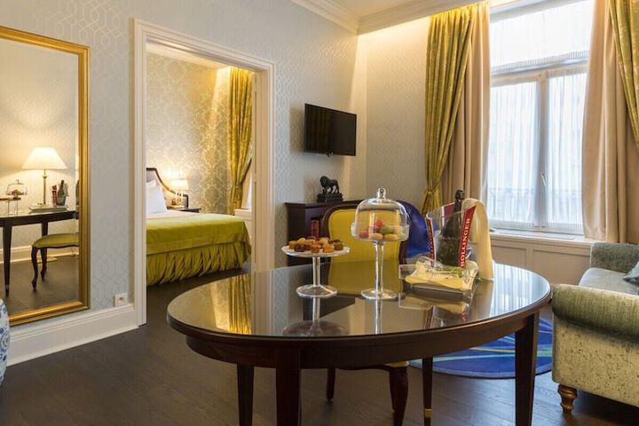 Room 57 of 142