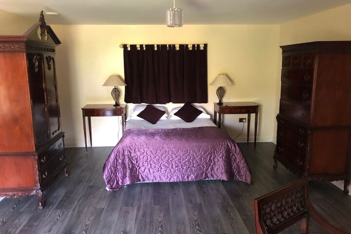 Room 4 of 30