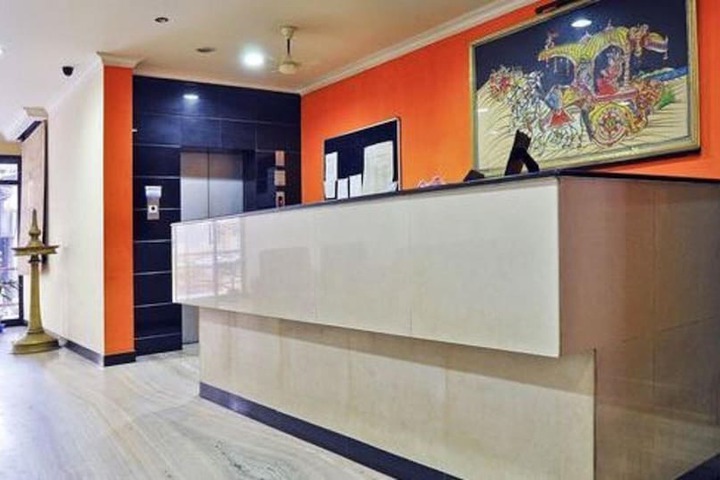 Entrance & Lobby