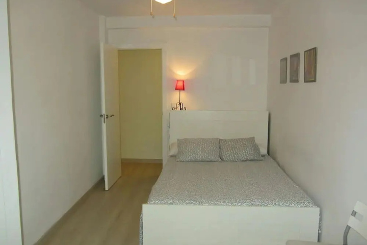 Room 2 of 5