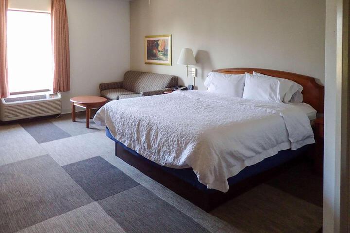 1 King Bed (28 of 46)