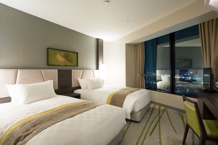Room 14 of 172