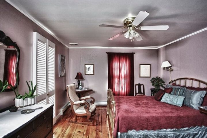 Room 15 of 143