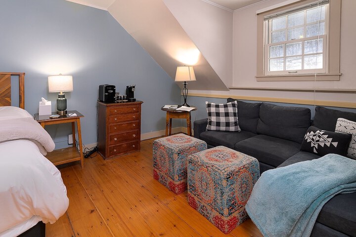 Room 28 of 130