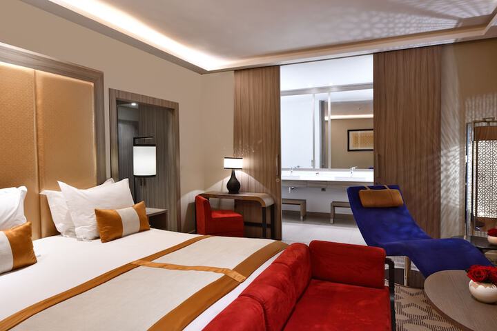 Room 13 of 222