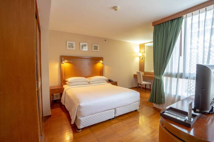 Room 12 of 62