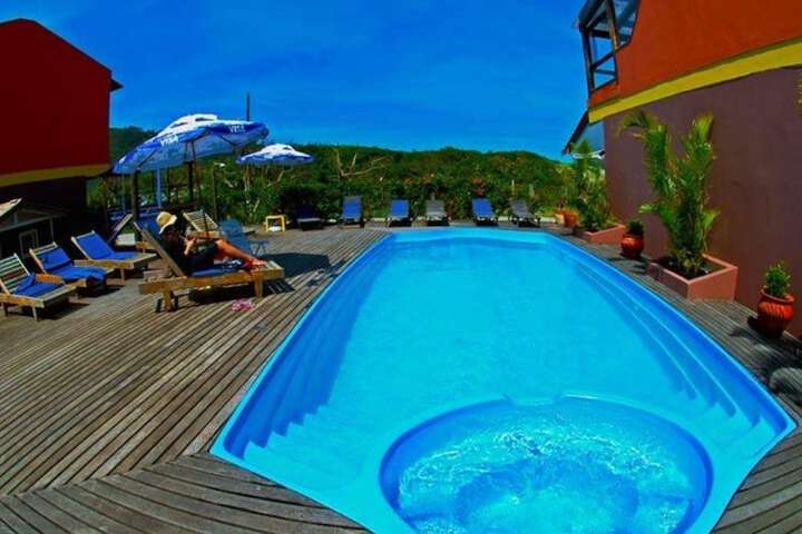 Hotel Pool