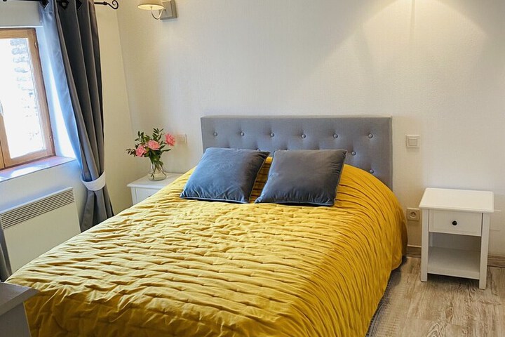 Room 25 of 53