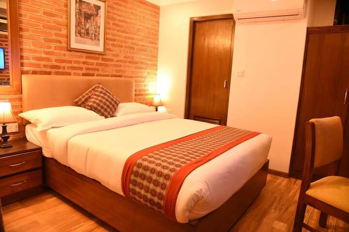 Room 14 of 29