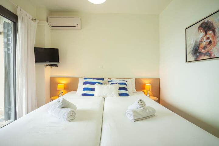 Room 21 of 137