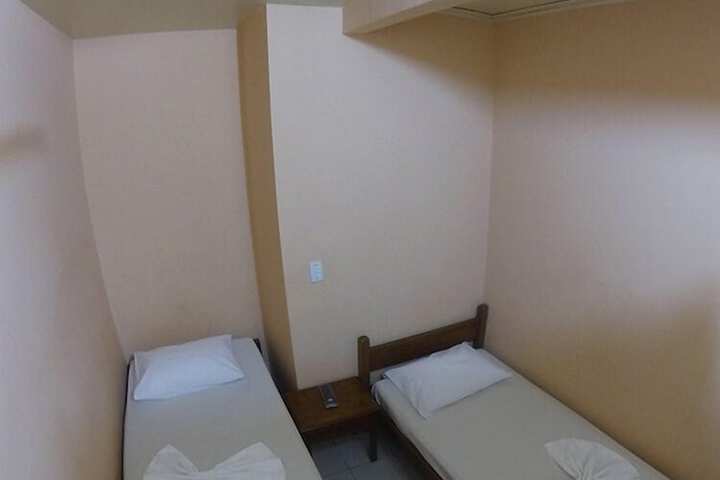 Room 5 of 31