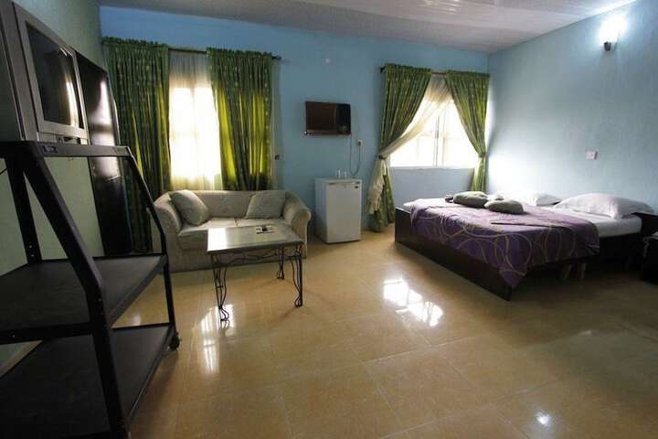Room 8 of 23