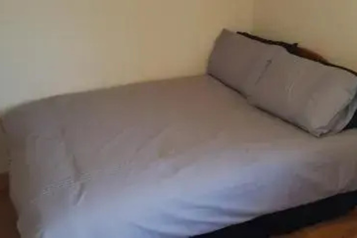 Room 2 of 11