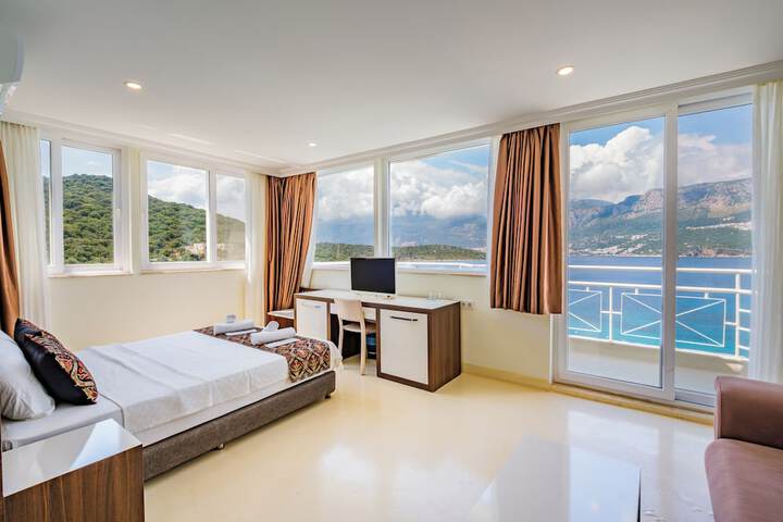 Room 29 of 65