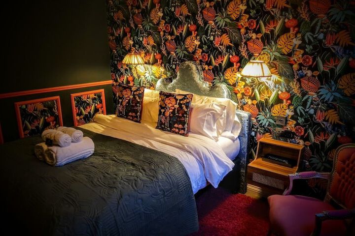 Room 5 of 26
