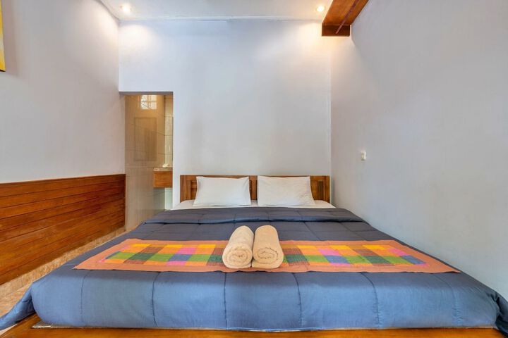 Room 9 of 23