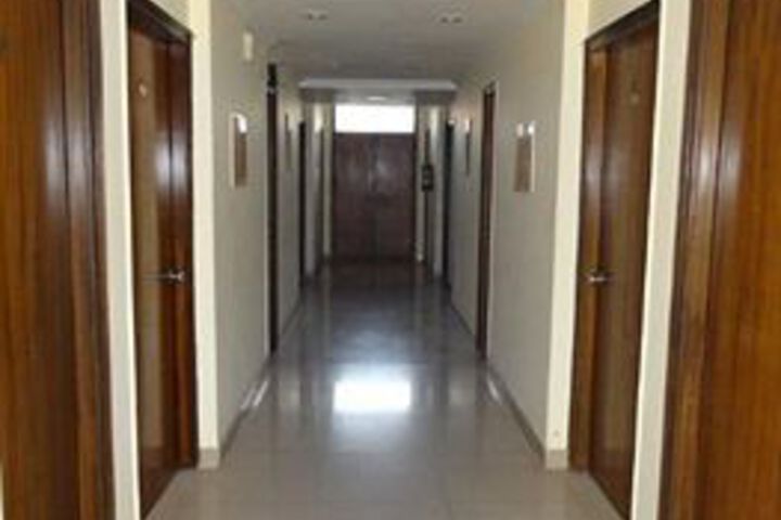 Ballroom/Hall 8 of 13