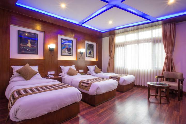 Room 14 of 76